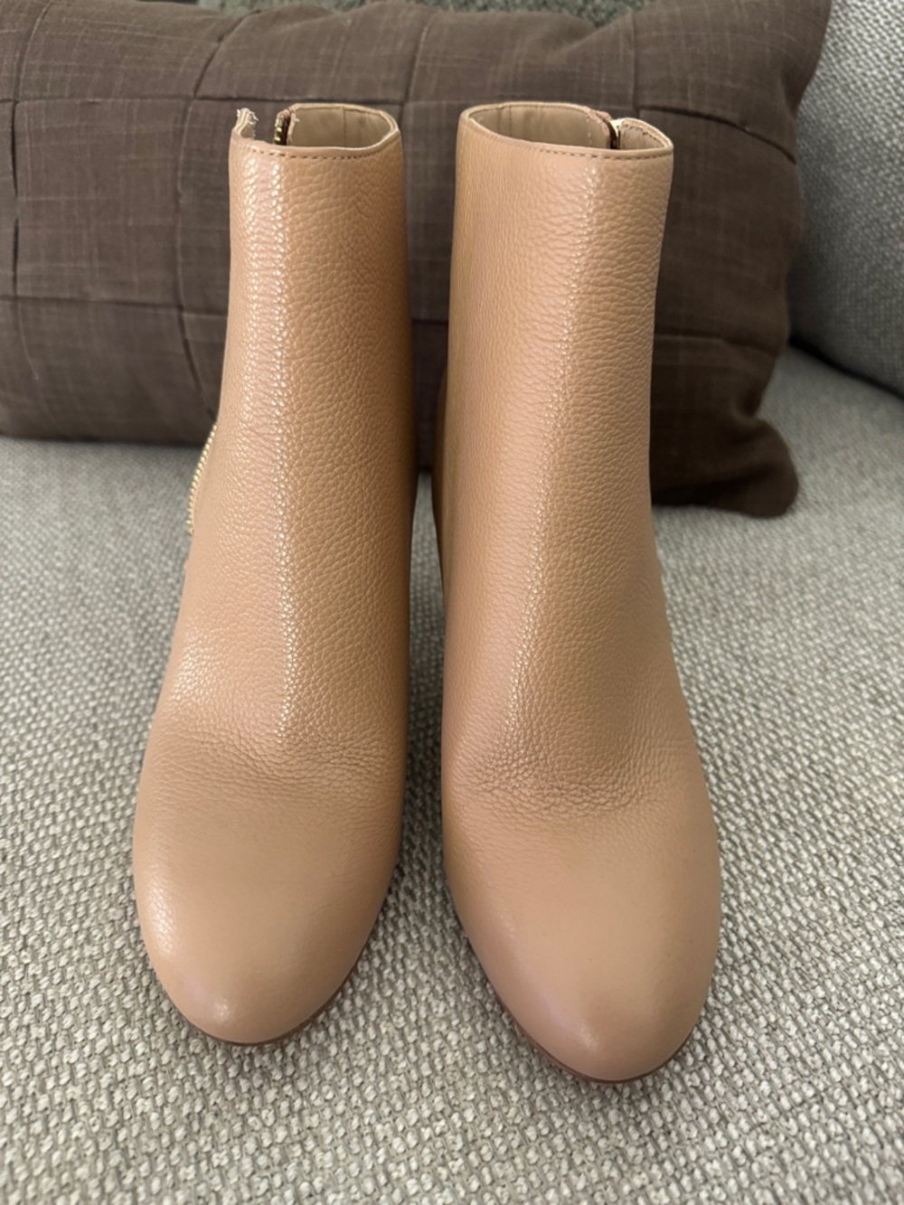 Kate Spade Women's Nude Leather Ankle Boots - Sleek Zip Closure - Picture 2 of 4